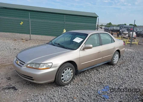 2001 Honda Accord 2.3 Lx from USA, damaged, VIN 1HGCG66511A105271
